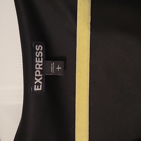 Express Romper - Picture 3 of 4